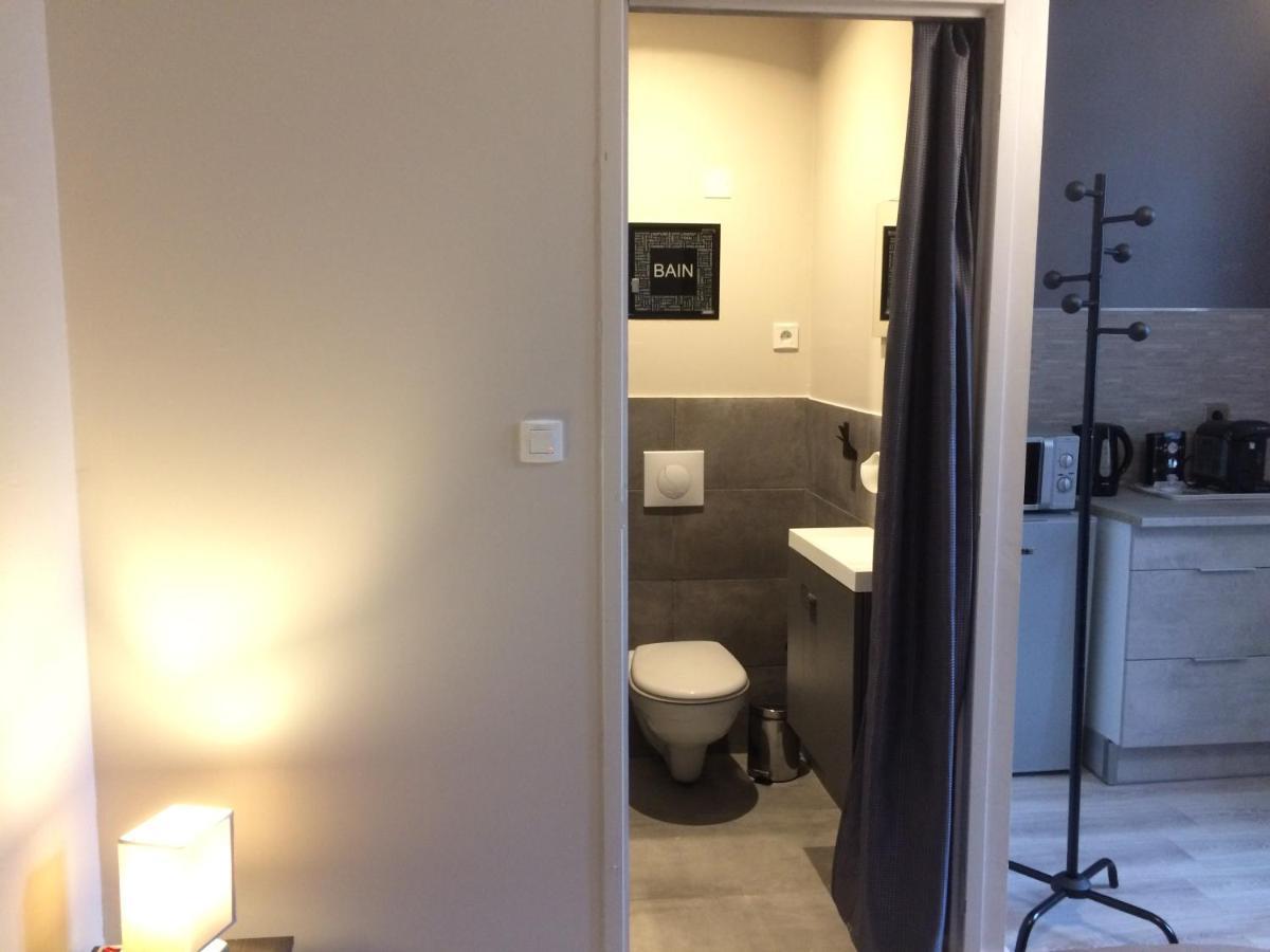 Studio Proche Gare Avec Kitchenette Et Wifi - Porte Rouge Thiviers Eksteriør billede
